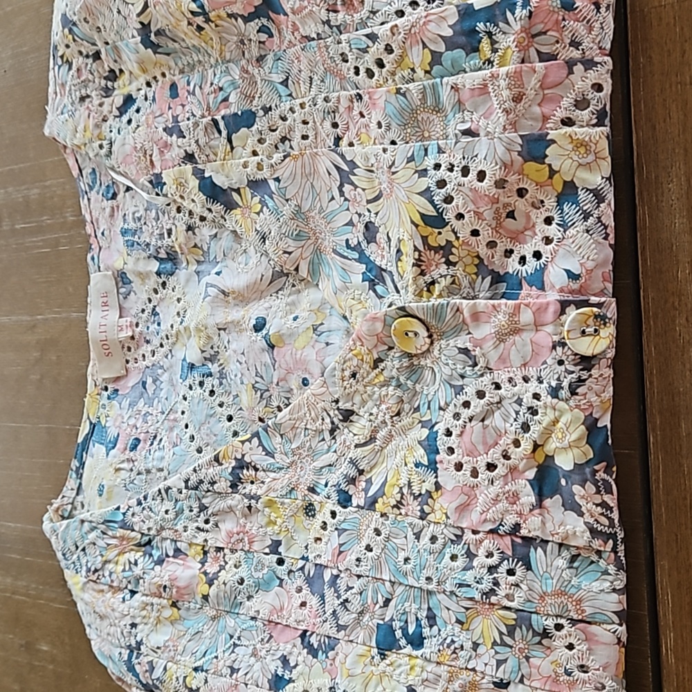 Solitaire Button Down Eyelet Blouse Never Worn - image 8